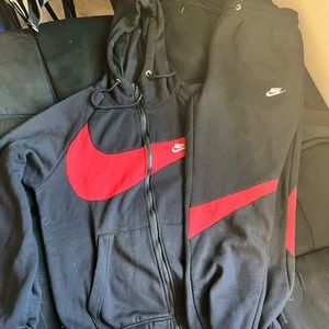 Nike sweatsuit like new